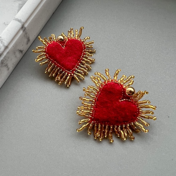 heart beaded earrings, red heart earrings for Valentine's Day, the best gift for Valentine's Day, beaded heart jewelry, the unique heart