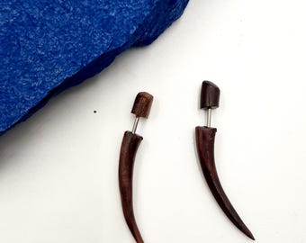 Orecchini tribali in legno marrone, piercing boho finto per uomo e donna