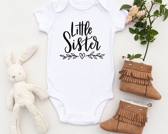 Little Sister Baby Grow -Baby Announcement, Siblings New Baby, Personalised Baby Grow, Custom Baby Onesie, Baby Gift, Baby Shower Gift,