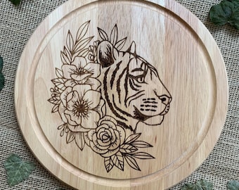 Houten snijplank met bloemen tijger, lasergegraveerd, gepersonaliseerd cadeau voor dierenliefhebber, aangepast bericht toegevoegd aan bord, valentijnscadeau