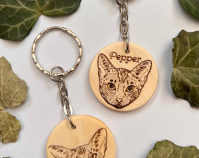 Cat breed keyring, Engraved cat wood slice keyring, Cat mum gift, Mother’s Day gift, Cat mom, 50 breeds to choose from