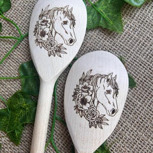 Floral horse spoon, Laser engraved wooden spoon, Personalised gift, Horse lover present, Pony decoration, Valentine’s Gift