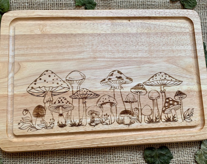 Mushroom chopping board, Engraved wooden bread board, House warming gift, Cottage core gift, Mother’s day present, Mushroom lover
