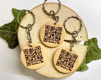 Baby heart beat QR code keyring, MP3 key chain, Heart beat MP3, Gift for new dad, Gift to mum from bump, Baby scan heart beat