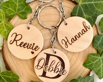 Name keyring, Wedding favour key chains, Wedding guest gift, Laser engraved wood keyring, Name placement, Alternative wedding name tags