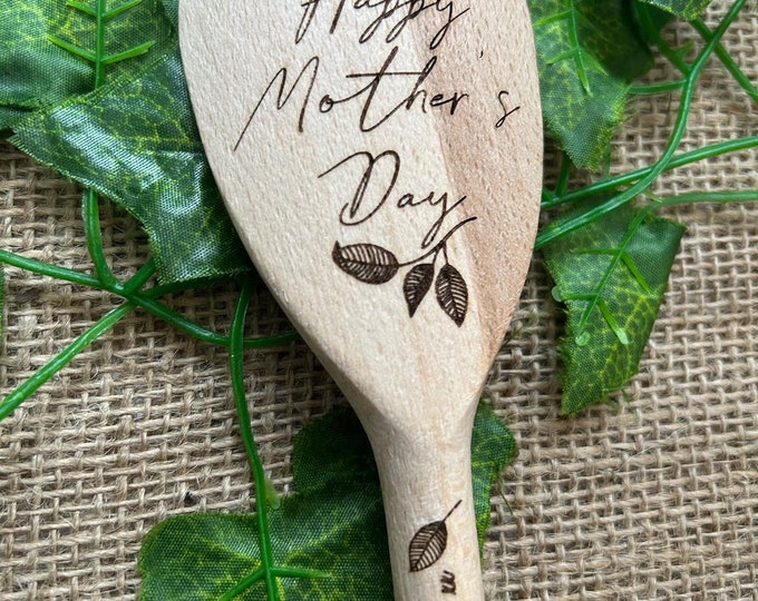 Personalised Mother’s Day wooden spoon, Happy Mother’s Day engraved present, Star baker mum gift, Custom engraved present for mum