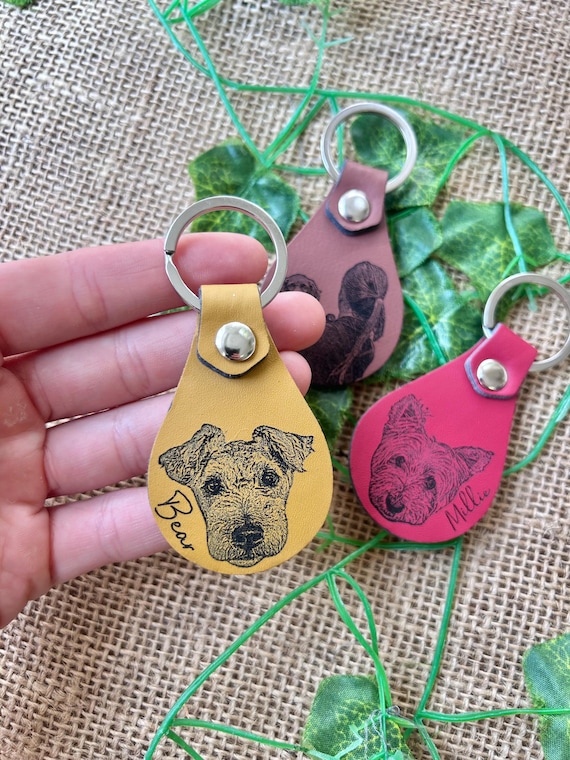 Engraved Pet Portrait Keyring: Custom Faux Leather Dog Dad Dog Mum Gift