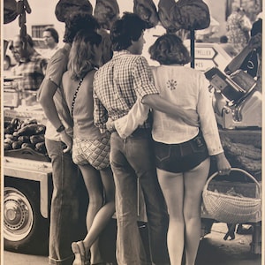 Vintage photo 70s of the 20th century, youth at the market, Wall Decor, Vintage Woman Man Print, Digital Printable Wall Art, Nostalgy