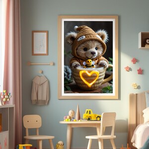 Póster de oso en té de miel – Tazas para acurrucarse – Decoración infantil de animales del bosque – Descarga digital A4 – Arte mural tierno