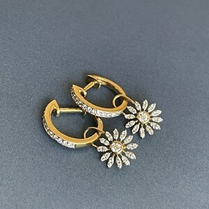 18ct Yellow Gold Diamond Hoop Earrings 0.31ct Removable Charm Daisy Drop image 2
