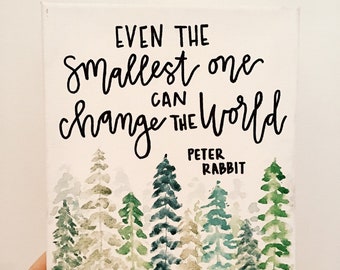 Canvas op maat gemaakt kinderdagverblijf | Pieter Konijn | Kinderkamerdecoratie met bosthema | Babybord | Zelfs de kleinste kan de wereld veranderen