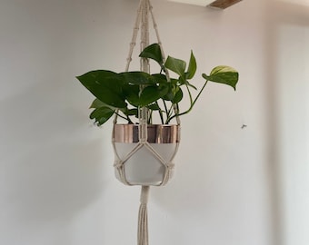 PORTE-PLANTE / Suspension pour plante en macramé et anneau de suspension en bois