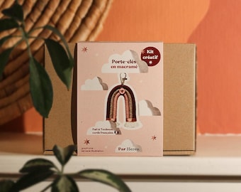 Kit creativo de llavero arcoíris de macramé.