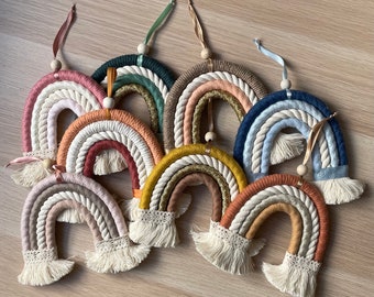 Macrame rainbow. personalized. Cotton. Personalization. In wooden letters.