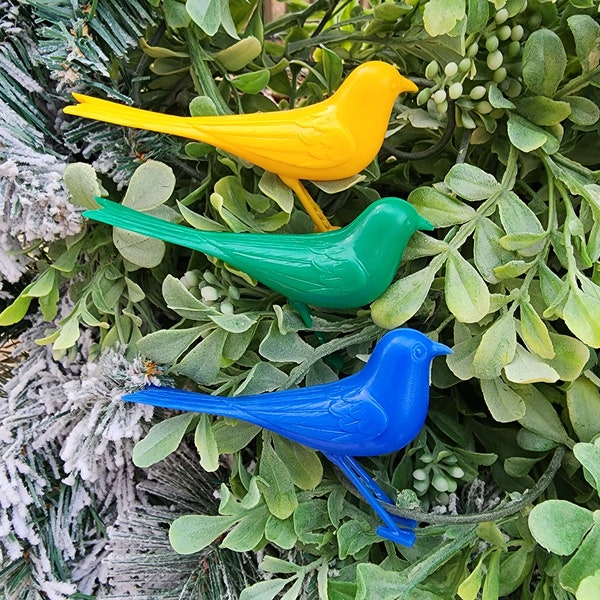Vintage set of 3 Celluloid Birds, clip-on, Spring