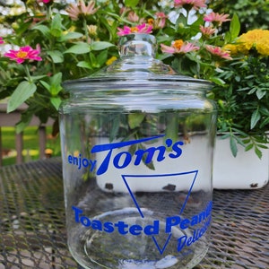 Vintage Tom&#39;s Peanut Jar, snack jar, general store