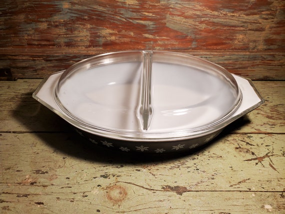 Vintage Divided Pyrex Dish, Black/white Snowflake, 1.5qt - Etsy