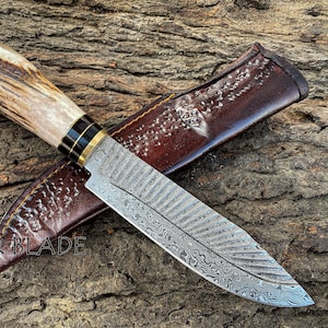 13" Handmade Damascus Hunting Knife With Antler Handle And Leather Sheath bild 1