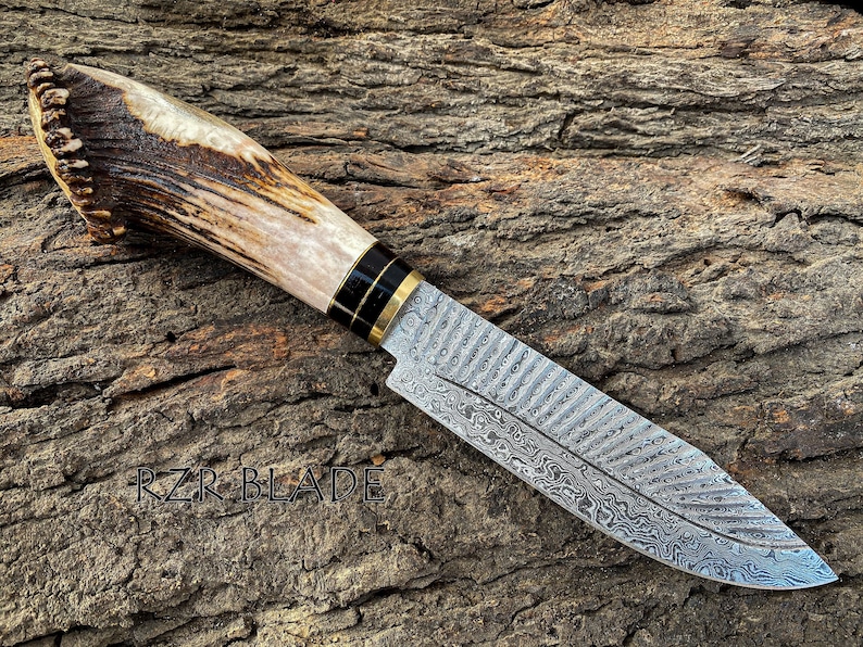 13" Handmade Damascus Hunting Knife With Antler Handle And Leather Sheath bild 2