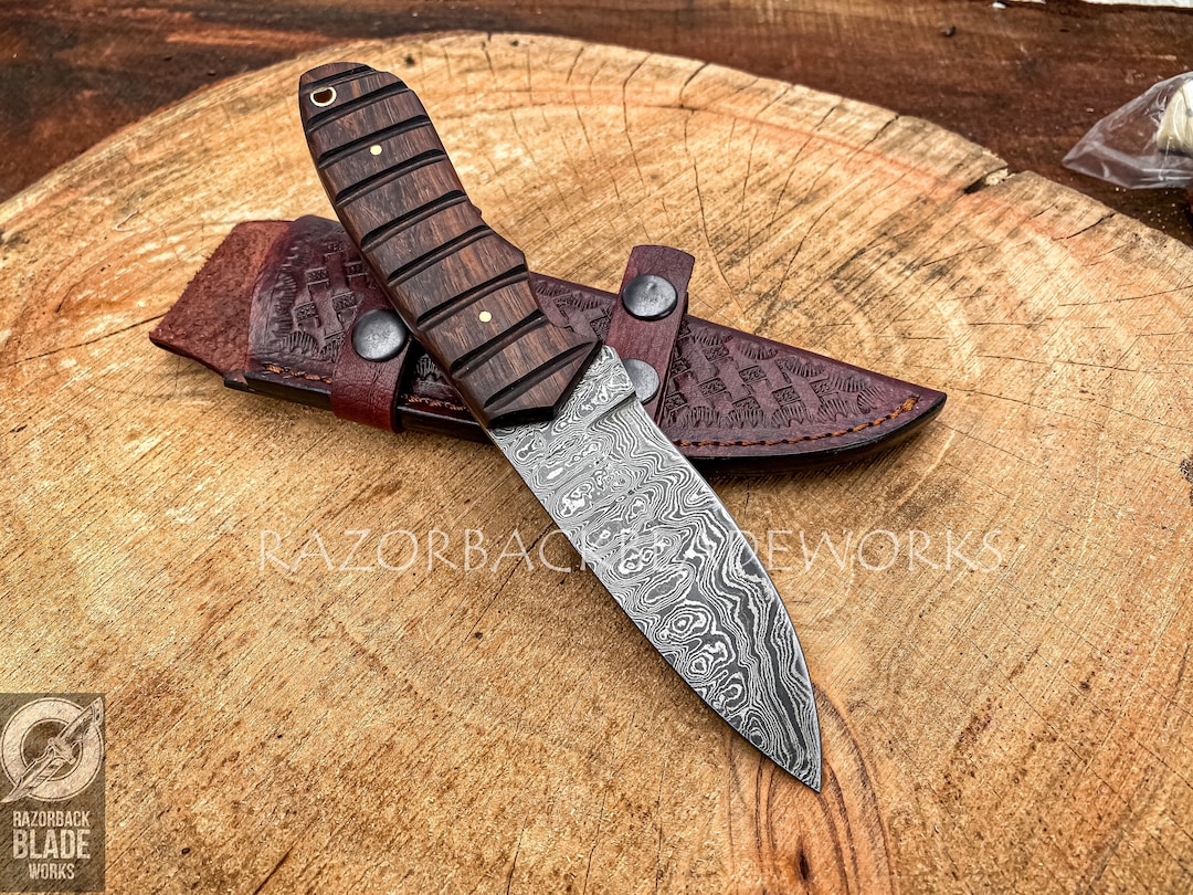 Premium Damascus Steel Hunting Knife with Rosewood Handle main image 1