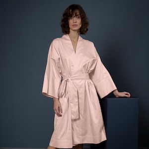 Creamy Peach Cotton Sateen Kimono Robe: Luxury Women&#39;s Bathrobe