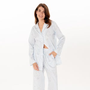 Ensemble de pyjama fleuri en coton « Eden - Bleu clair » Vêtements de nuit en satinette pour femmes à manches longues
