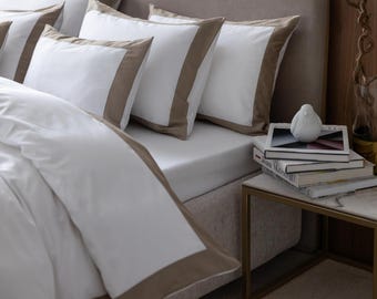 Witte katoenen dekbedovertrek 'Grey Cliff' 300 TC Quality Hotel Bedding