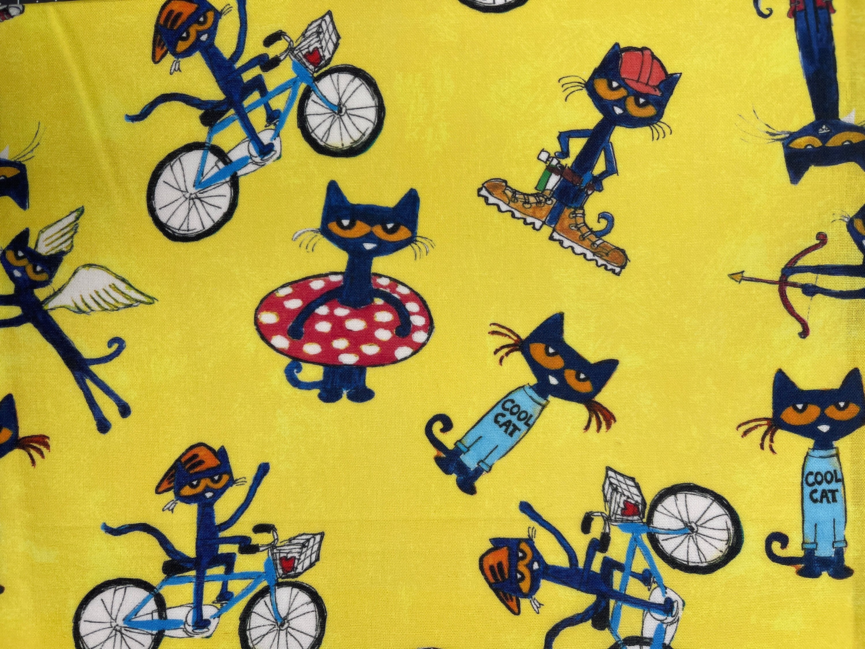 Pete the Cat Cotton Fabric 18 X 21 Fat Quarter Etsy