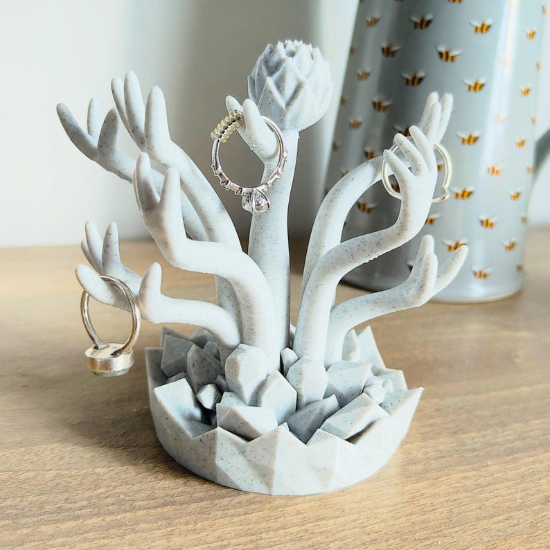 Kristallen handbloemringhouder | 3D-geprinte mystieke sieradenstandaard | Boho-heksendecoratie afbeelding 4