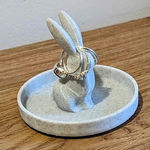 Bunny Ring Holder | 3D Printed Rabbit Jewellery Stand | Cute Easter Gift | Animal Décor image 1