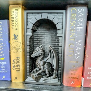 Black Dragon Book Nook | 3D Printed Bookshelf Insert | Gothic Fantasy Decor | DnD Gift image 8