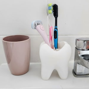 3D Printed Tooth Toothbrush Holder | Bathroom Décor