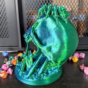 Tour de dés crâne | Accessoire D&D gothique imprimé en 3D | Cadeau de jeu de table | Accessoire crâne RPG image 3