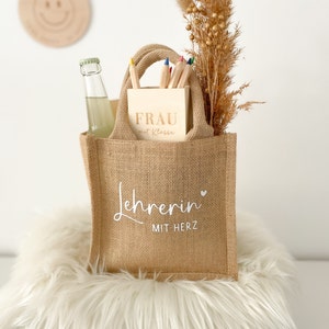 Geschenk für Lehrkräfte, Geschenktasche Jute - Abschiedsgeschenk für Lehrerin, Lehrerin mit Herz Tasche