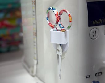 2-Pack 3D Printed Scissor Holders for Sewing Machines – Eco-Friendly, Keeps Scissors Handy & Organized