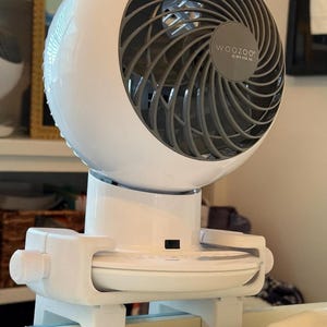 Dorm Bed Fan Holder for Woozoo Fan | Bunk Bed Mount with Full Oscillation | No Tools Required