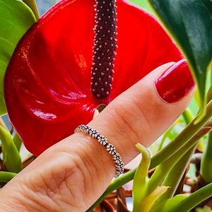 Dainty Daisy Ring: Minimalist Sterling Silver Flower Band