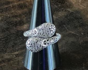 Anel vintage SARDA em prata de lei 925 com design cruzado