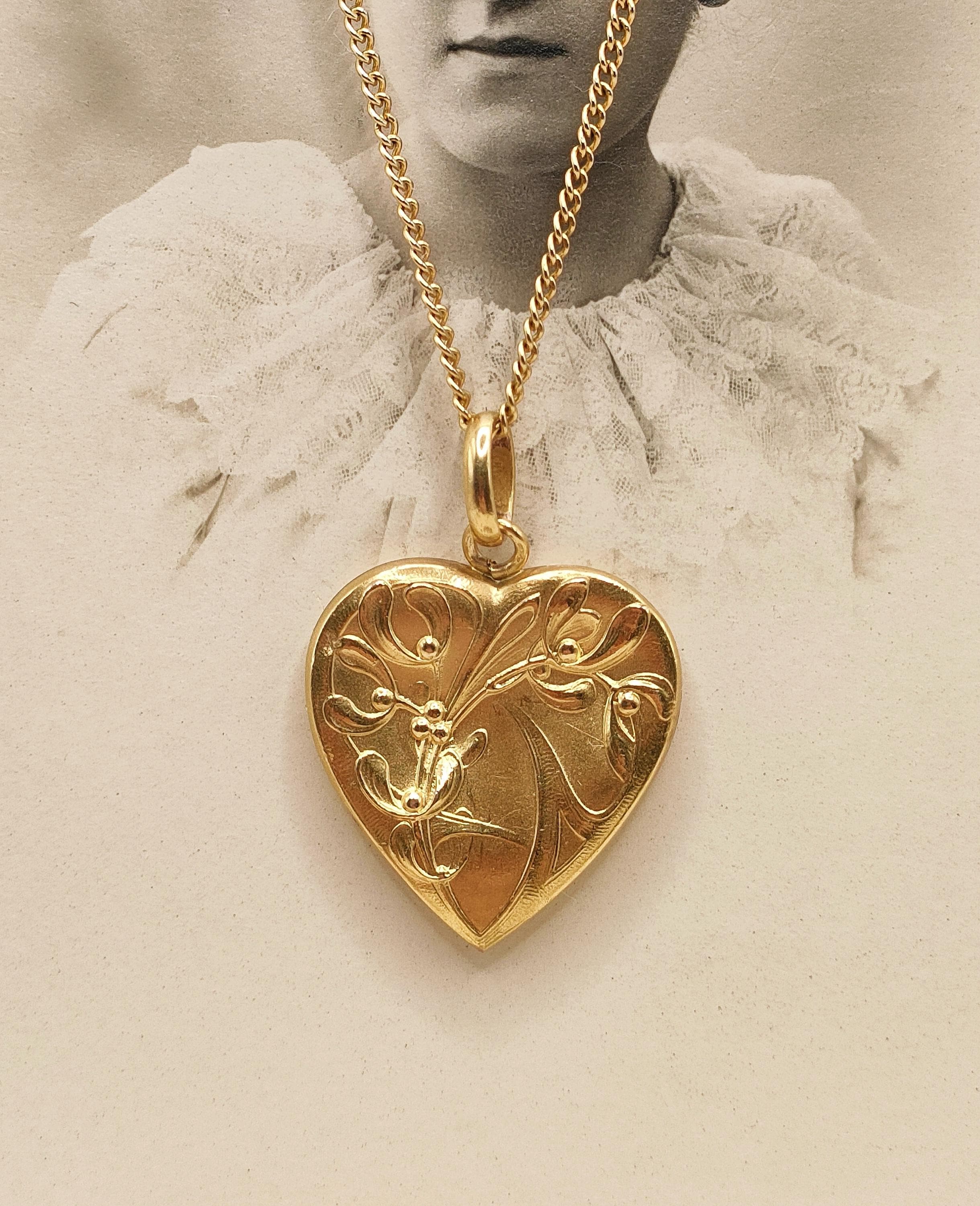ネックレス　ヴィンテージ　18K　ハート Antique heart pendant 18k - Etsy 日本