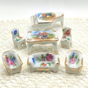 Table miniature pour maison de poupée - En Pagaille