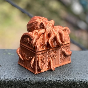 Davy Jones Dice Vault - Pirate/Octopus Themed Dice Storage Vault, Perfect for RPGs like D&D, 5e, Pathfinder, Cyberpunk, Cthulhu, Mork Borg