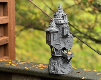 Townhouse Dice Tower - Dice Tower for Tabletop Minis, RPG/Board Games Like Dungeons & Dragons, Warhammer, Call of Cthulhu, Mork Borg