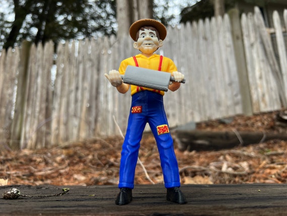 Snerd - Miniature Version of American Giant Based on International