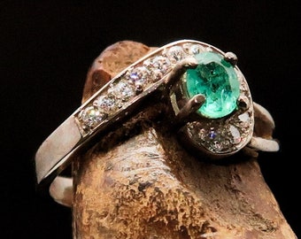 Grüner Smaragd Ring, Edelstein Ring, Sterling Silber Ring, grüner Smaragd und weißer CZ, handgemachter Ring, handgefertigter Schmuck, Geschenk - Größe 15,75