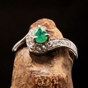 Green Emerald Ring, Handcrafted Sterling Silver Ring featuring Stunning Green Emerald - Size 7 - Pinky Ring