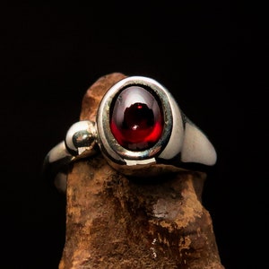 Minimalist Garnet Ring, Elegant Sterling Silver Ring with Red Garnet - Minimalist Solitaire, Size 8 - Chic Minimalist Jewelry
