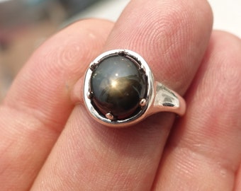 Black Sapphire Ring, Sterling Silver Ring, Sapphire Silver Ring, Black Star Sapphire Ring, Gift for Her, 6 Rays Star Sapphire - size 7.25