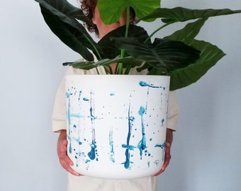 Very Large Plant pot 30 - 35 cm ( 11.8''- 13.7'' )  Shibori Tie dye, Eco friendly planter made of recycled plastic