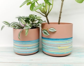 Sustainable indoor Planter - 14 & 16 cm diameter, made of recycled plastic, terracotta pink + stripy blue melange