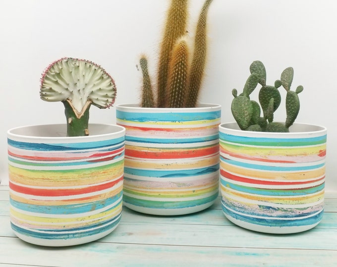 Eco friendly indoor Planter - 14 & 16 cm diameter, stripes of white + melange colours